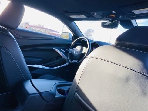 Used 2019 Chevrolet Camaro SS image 26