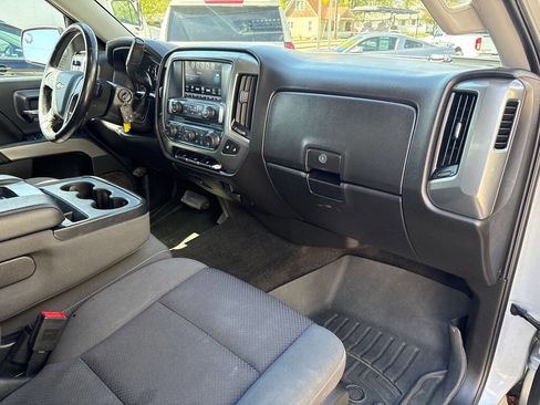 Used 2018 Chevrolet Silverado 1500 LT w/ All Star Edition AWD/4WD image 16
