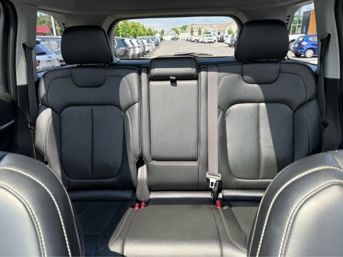 Used 2023 Jeep Grand Cherokee 4WD 4xe w/ Luxury Tech Group II image 27