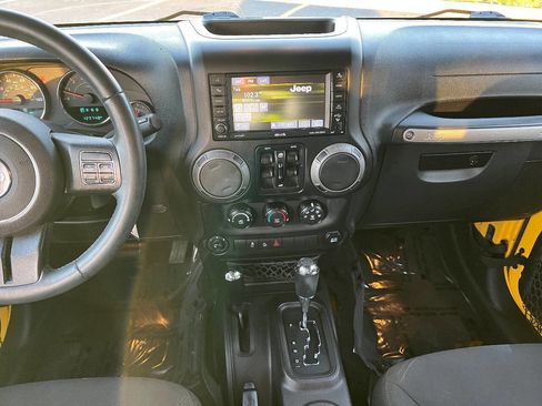 Used 2015 Jeep Wrangler Unlimited Sport w/ Quick Order Package 24S image 32