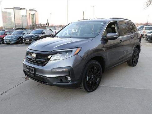 Used 2022 Honda Pilot Special Edition image 2
