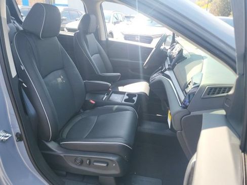 New 2026 Honda Odyssey Elite image 9