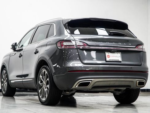 Used 2023 Lincoln Nautilus Reserve AWD/4WD image 11