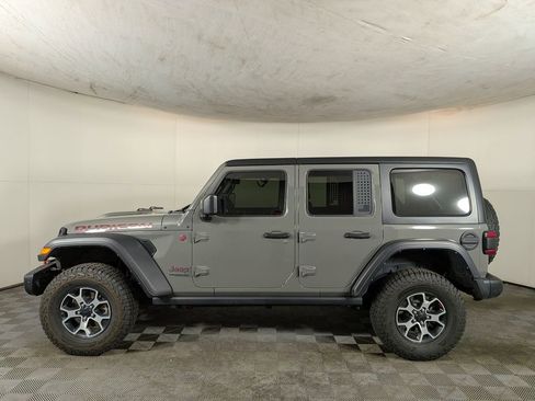 Used 2022 Jeep Wrangler Unlimited Rubicon w/ Steel Bumper Group AWD/4WD image 3