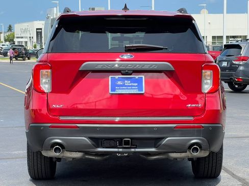 Certified 2023 Ford Explorer XLT w/ Equipment Group 202A AWD/4WD image 41