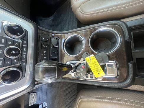 Used 2015 GMC Acadia SLT AWD/4WD image 23