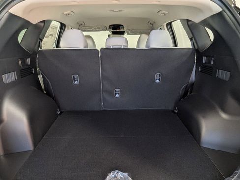 New 2026 Hyundai Tucson SE image 24