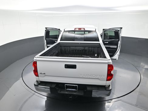 Used 2018 Toyota Tundra SR5 image 13