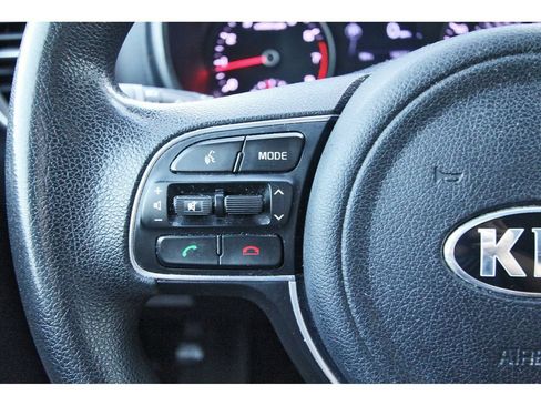 Used 2018 Kia Sportage LX FWD image 18