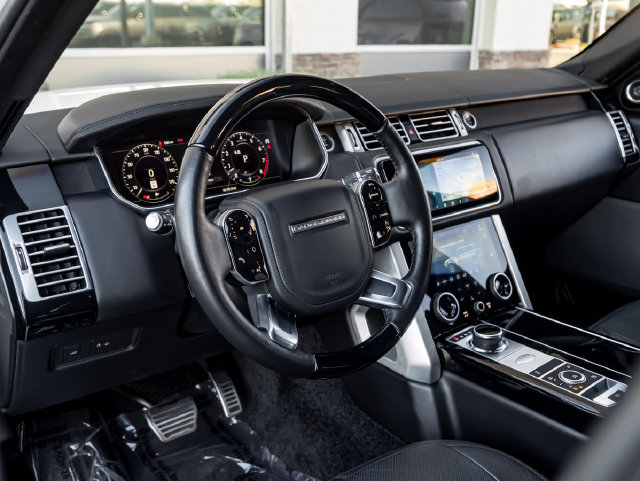 Used 2022 Land Rover Range Rover P525 Westminster Edition AWD/4WD image 16