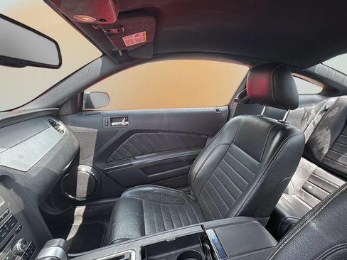 Used 2011 Ford Mustang GT Premium w/ Security Pkg RWD image 16
