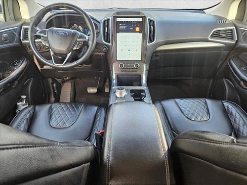 Used 2024 Ford Edge Titanium AWD/4WD image 16