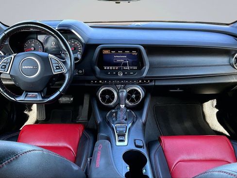 Used 2022 Chevrolet Camaro SS RWD image 17