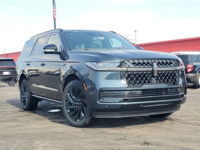 New 2026 Lincoln Navigator Reserve w/ Jet Appearance Package