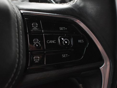 Used 2021 Jeep Grand Cherokee L Overland w/ Luxury Tech Group IV image 24