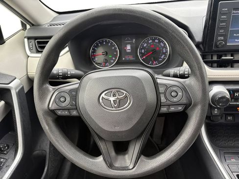 Used 2019 Toyota RAV4 XLE w/ Carpet Mat Package FWD image 13