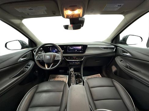 Used 2025 Buick Encore GX Avenir w/ Avenir Technology Package image 19