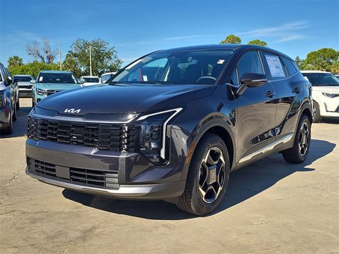 New 2026 Kia Sportage EX image 4