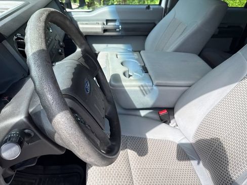 Used 2012 Ford F250 XLT w/ FX4 4X4 Off-Road Pkg image 19
