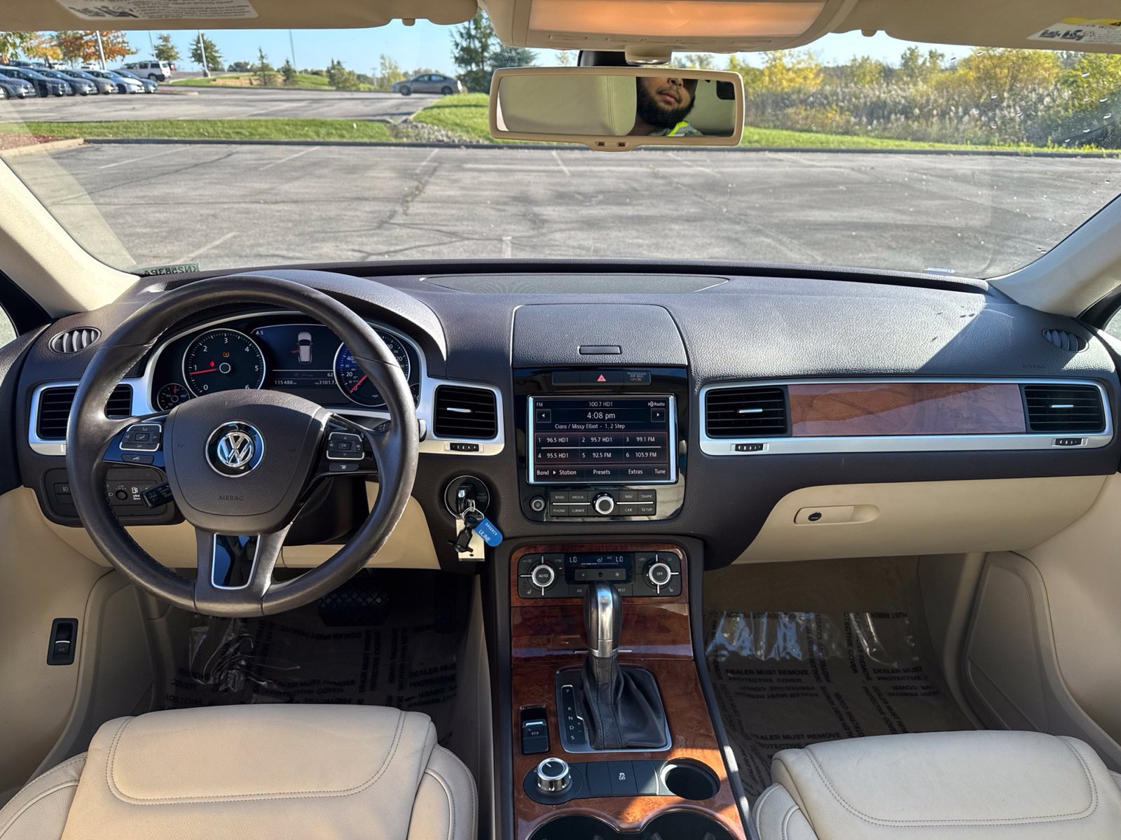 Used 2012 Volkswagen Touareg TDI AWD/4WD image 14