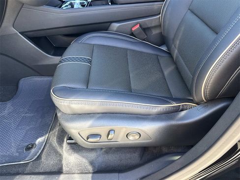 New 2026 Chevrolet Traverse High Country image 11