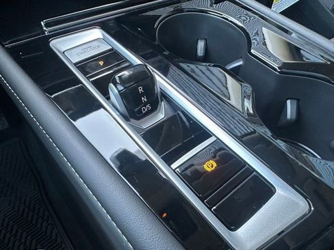 New 2025 Volkswagen Atlas SEL image 29