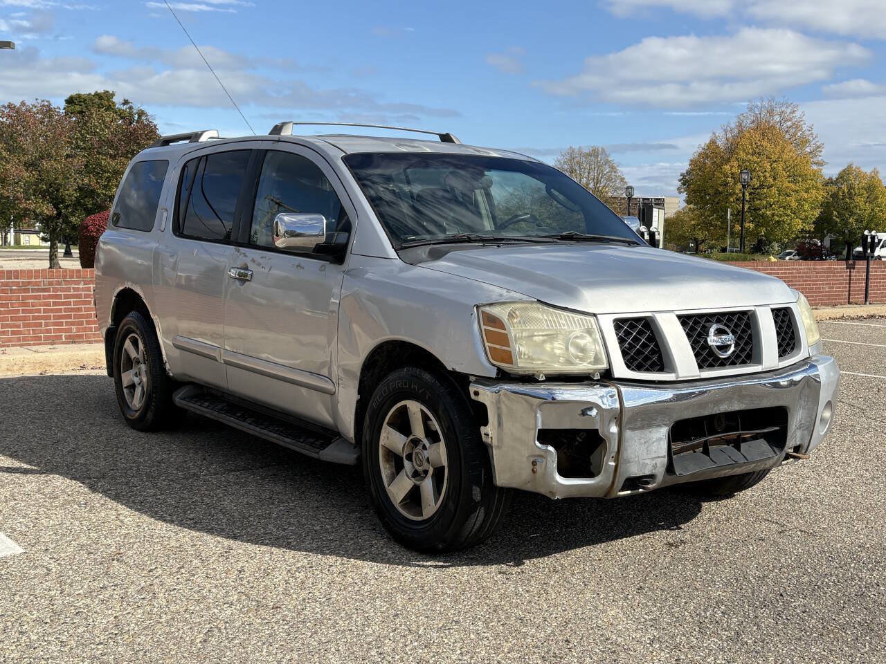 Used 2004 Nissan Armada SE w/ (LTH) Leather Pkg AWD/4WD image 1