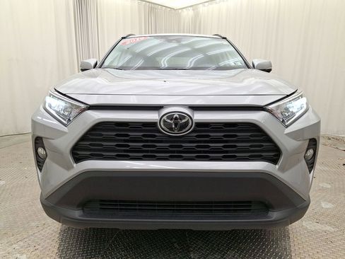 Certified 2019 Toyota RAV4 XLE Premium image 3