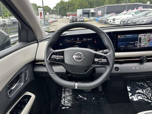 Certified 2024 Nissan Ariya AWD image 11