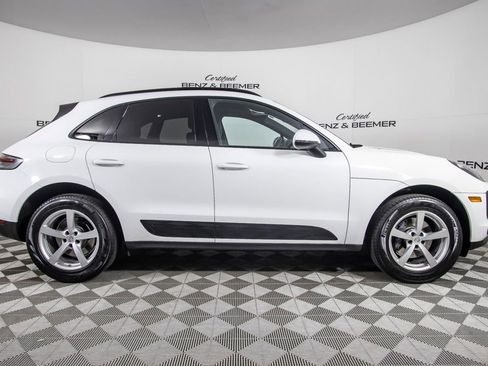 Used 2020 Porsche Macan AWD/4WD image 3