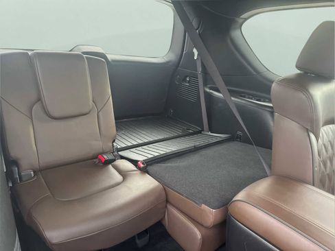 Used 2024 Nissan Armada Platinum w/ Captain's Chairs Package image 19