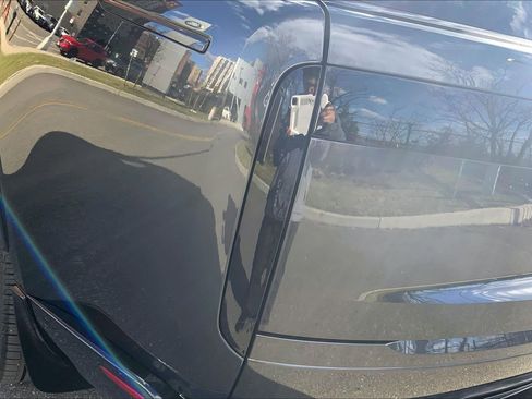 New 2026 Land Rover Range Rover Long Wheelbase SE image 14