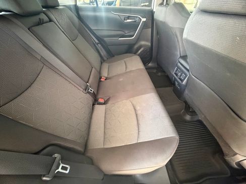 Used 2025 Toyota RAV4 XLE AWD/4WD image 41