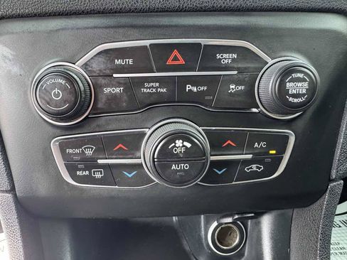 Used 2018 Dodge Charger R/T Scat Pack w/ Dynamics Package RWD image 20