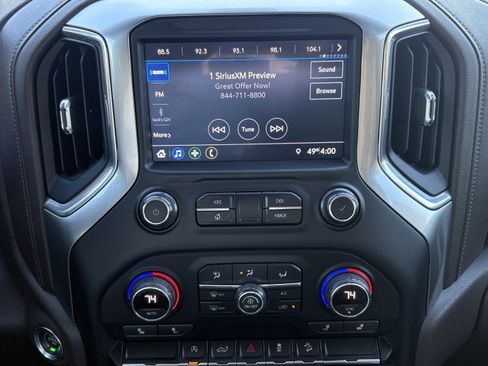 Used 2021 Chevrolet Silverado 1500 LT Trail Boss image 22