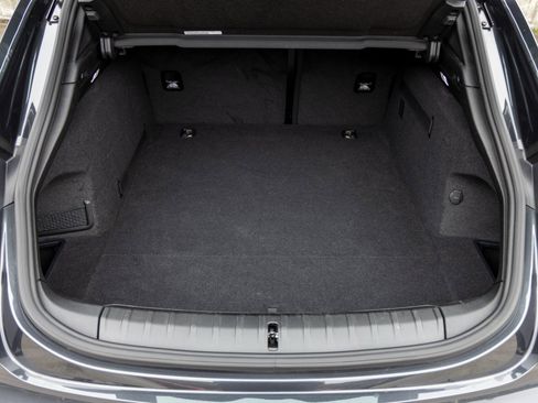 Certified 2023 Porsche Taycan 4 Cross Turismo image 39