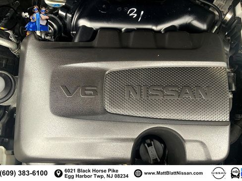 Used 2024 Nissan Pathfinder Platinum w/ Lighting Package (N93) AWD/4WD image 32