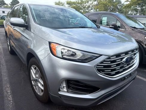 Used 2021 Ford Edge SEL FWD image 2