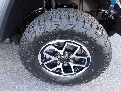 New 2025 Jeep Wrangler Unlimited Rubicon image 11