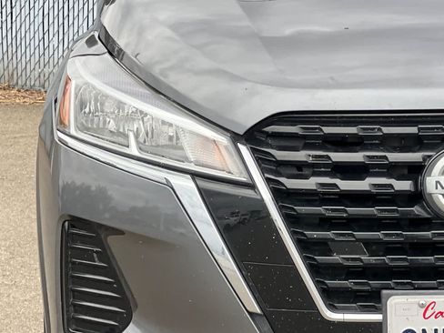 Used 2021 Nissan Kicks SV FWD image 17