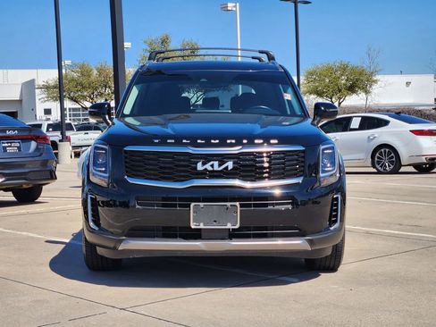 Certified 2022 Kia Telluride EX image 11