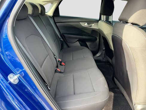 Used 2020 Kia Forte LXS FWD image 24