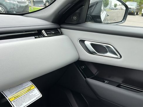 New 2026 Land Rover Range Rover Velar Dynamic SE image 21