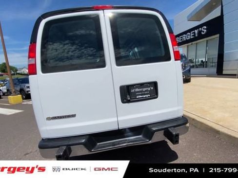Used 2024 Chevrolet Express 2500 w/ Driver Convenience Package RWD image 9