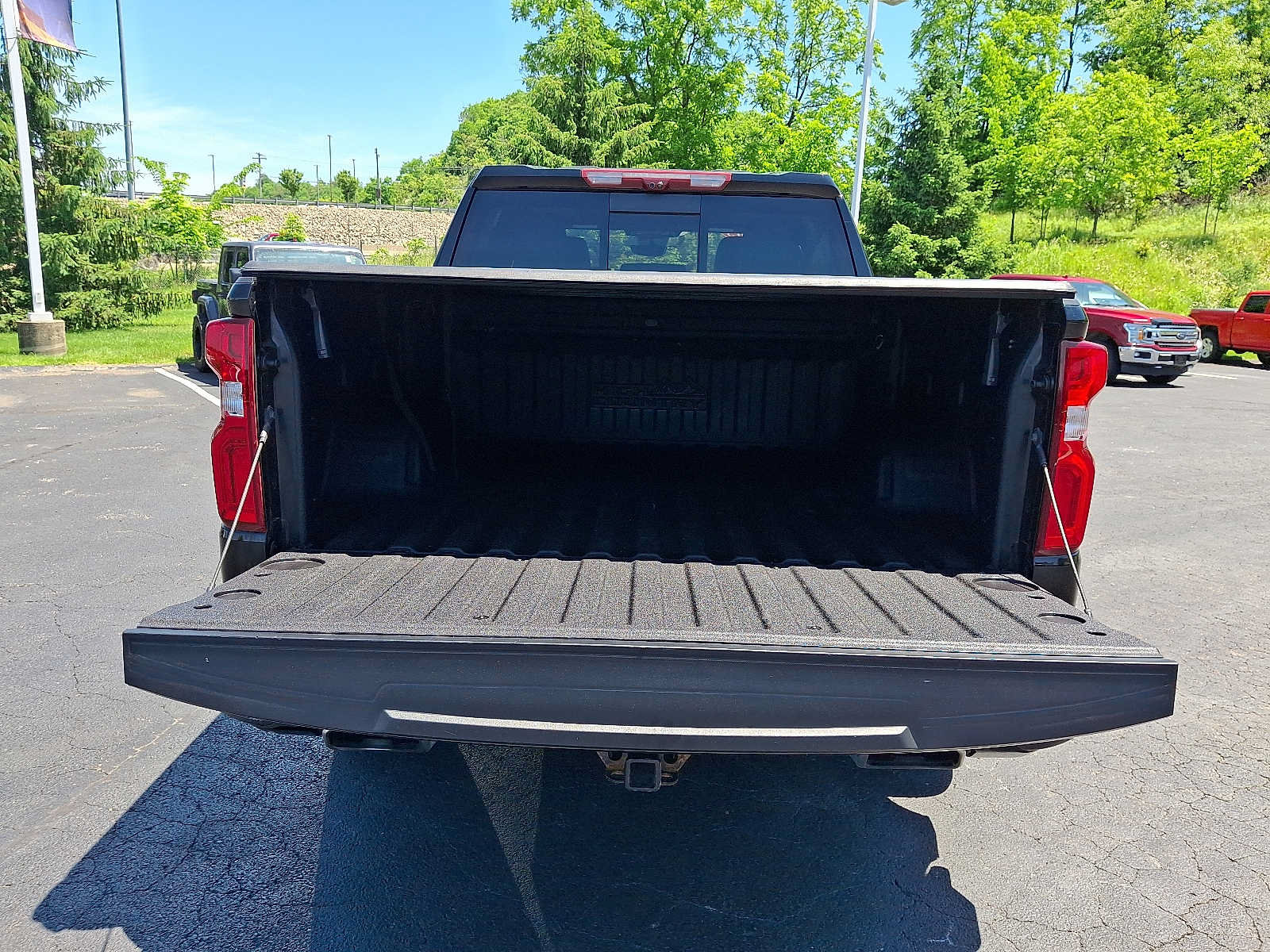 Used 2023 Chevrolet Silverado 1500 High Country w/ High Country Premium Package AWD/4WD image 27
