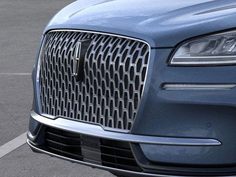 New 2026 Lincoln Corsair Premiere image 17