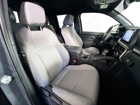 Used 2024 Toyota Tacoma SR5 w/ SR5 Upgrade Package image 31