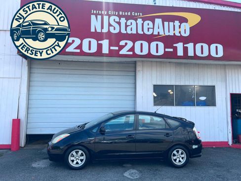Used 2006 Toyota Prius w/ Pkg 4 FWD image 2