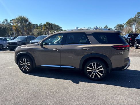 Used 2023 Nissan Pathfinder Platinum w/ Cargo Package image 31