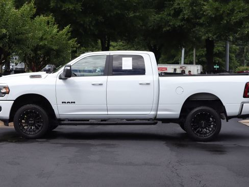 Used 2024 RAM 2500 Big Horn w/ Night Edition AWD/4WD image 5